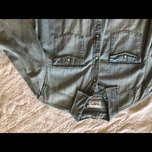 Never Worn Denim GoodFellow Button Down